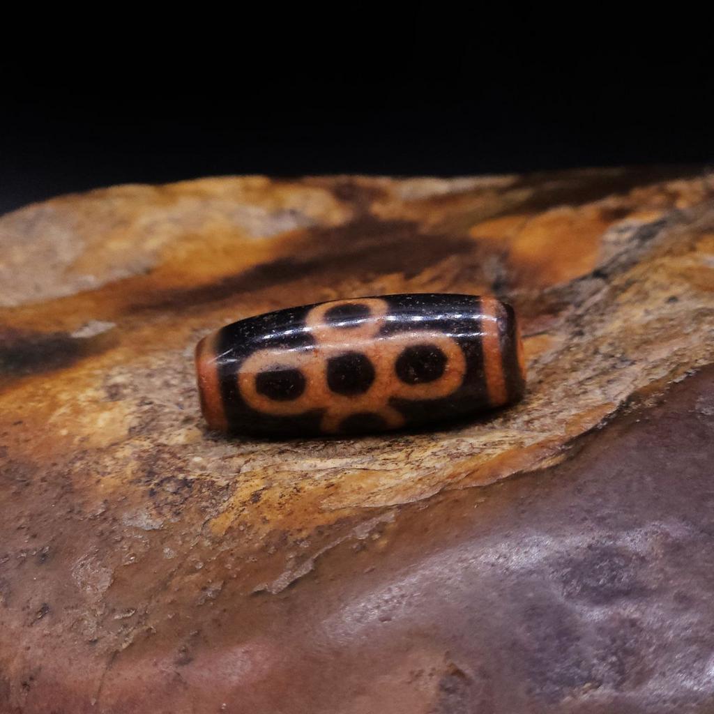 Бусина Дзи Гаруда и молния N°31