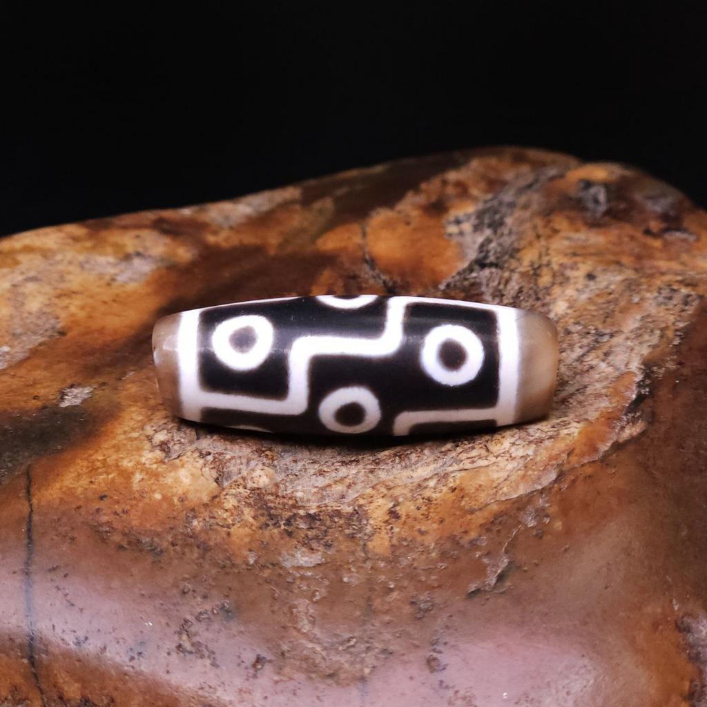 Бусина Дзи 9 глаз N°60