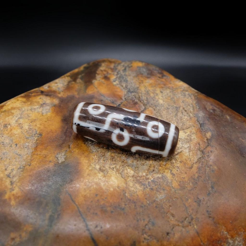 Бусина Дзи 9 глаз N°61