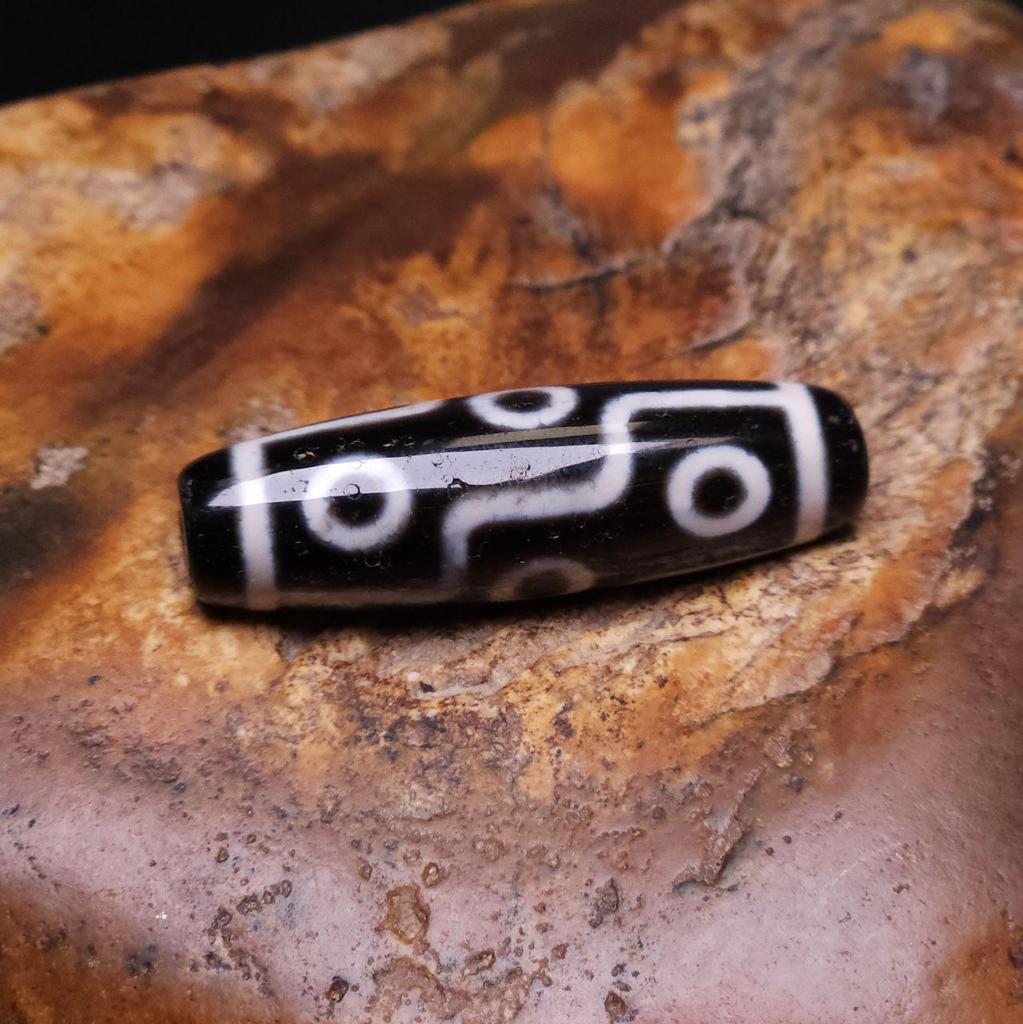 Бусина Дзи 9 глаз N°62