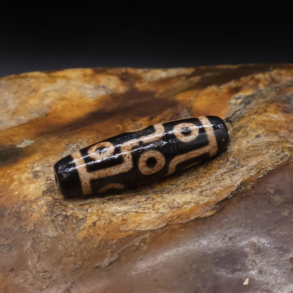 Бусина Дзи 9 глаз N°63