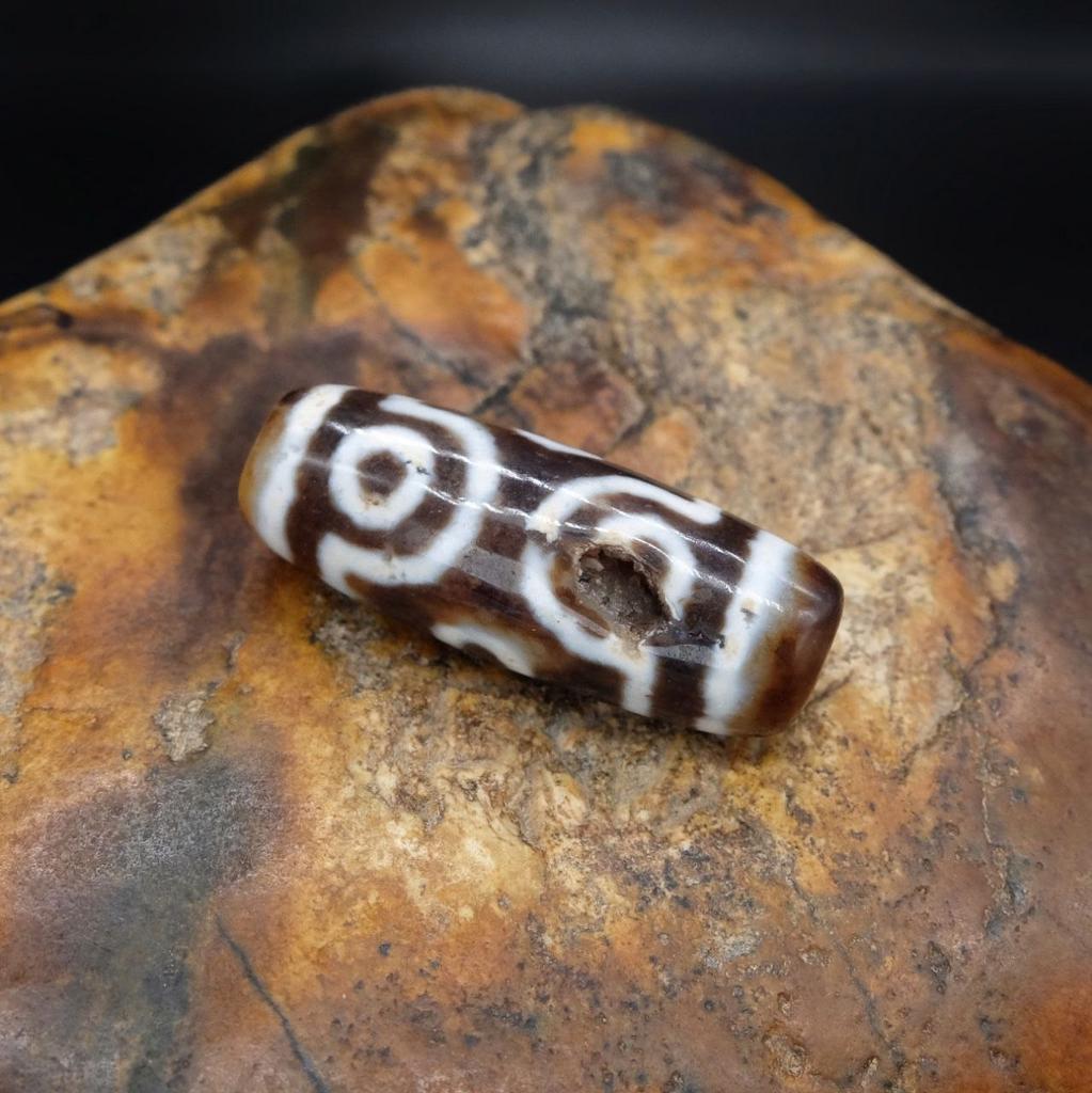 Бусина Дзи 6 глаз N°64