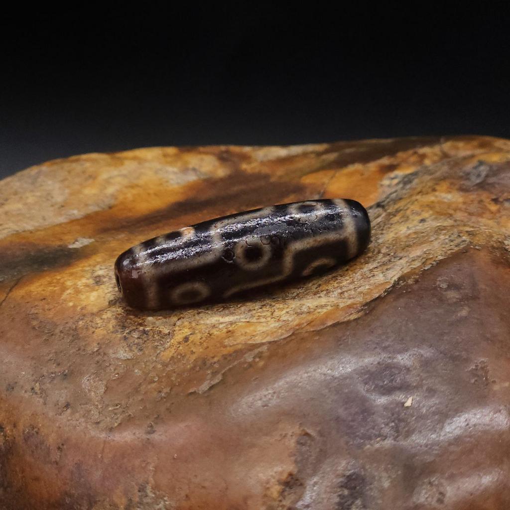 Бусина Дзи 9 глаз N°64