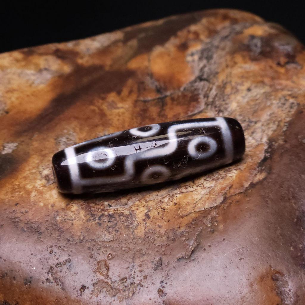 Бусина Дзи 9 глаз N°64