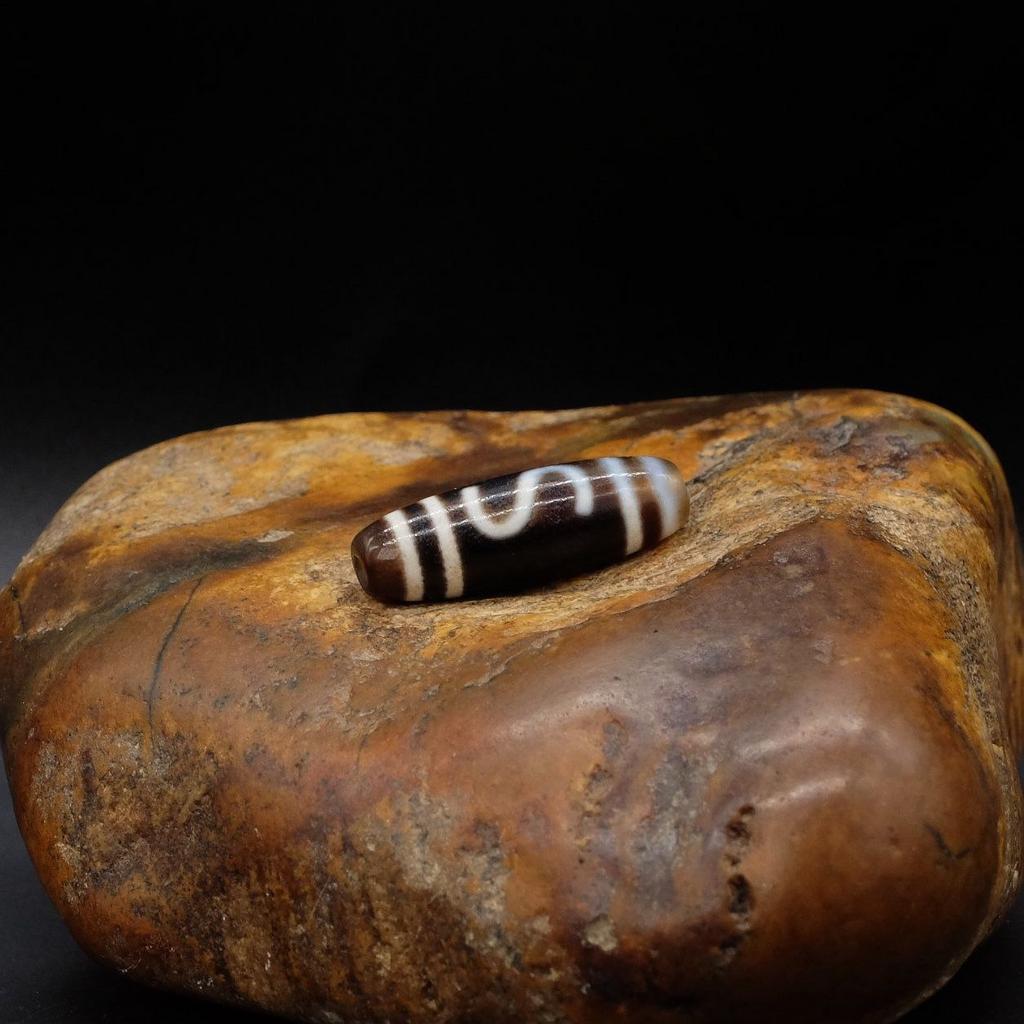 Бусина Дзи Денежный Крючок N°5