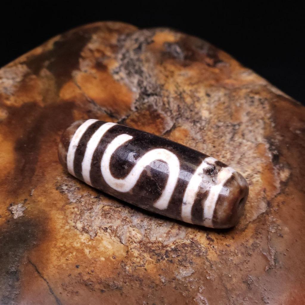 Бусина Дзи Денежный Крючок N°5