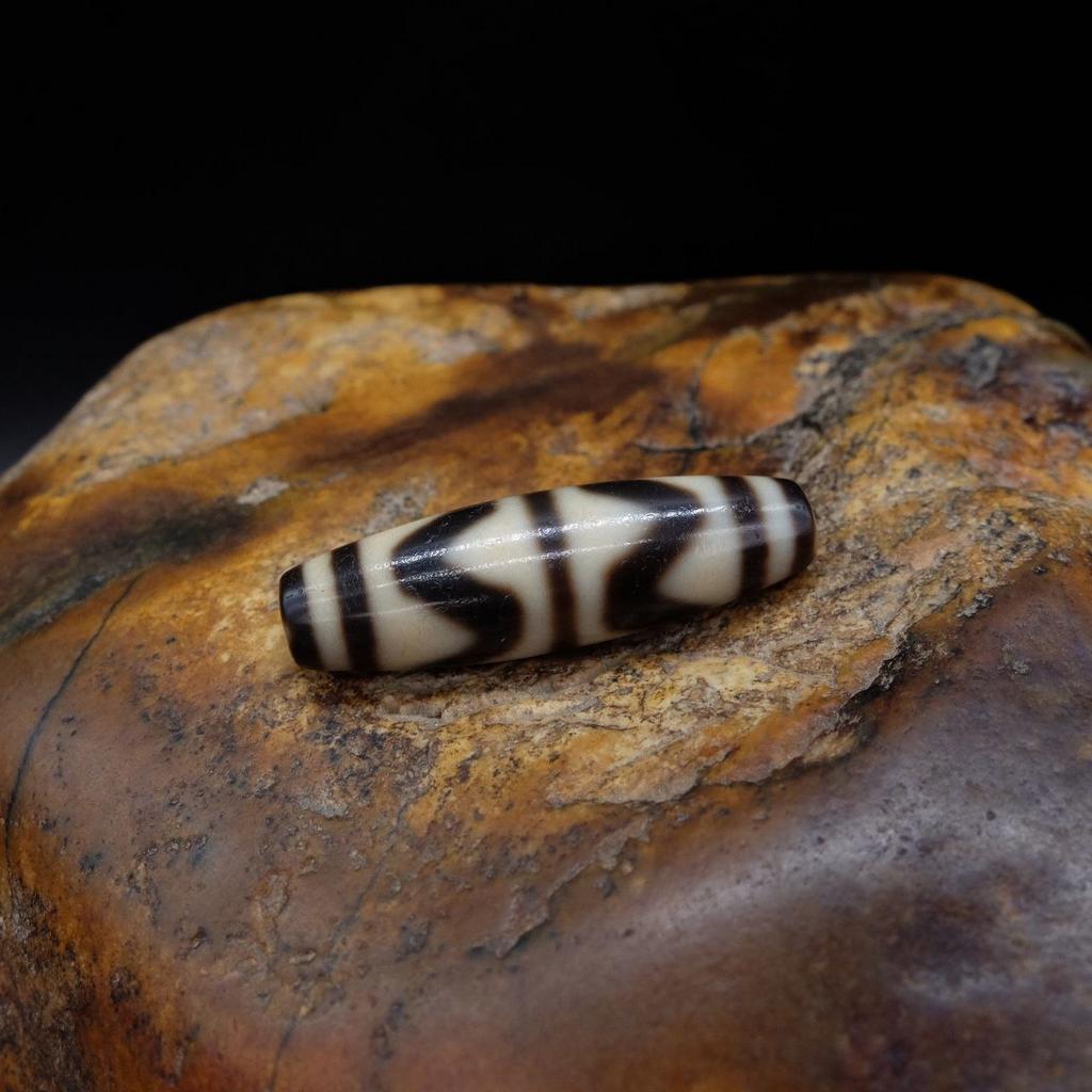 Бусина Дзи Двойные Зубы Тигра N°57 original