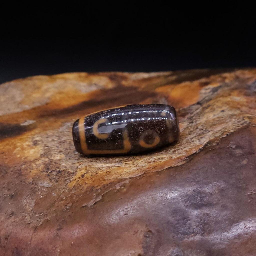 Бусина Дзи 6 глаз N°69