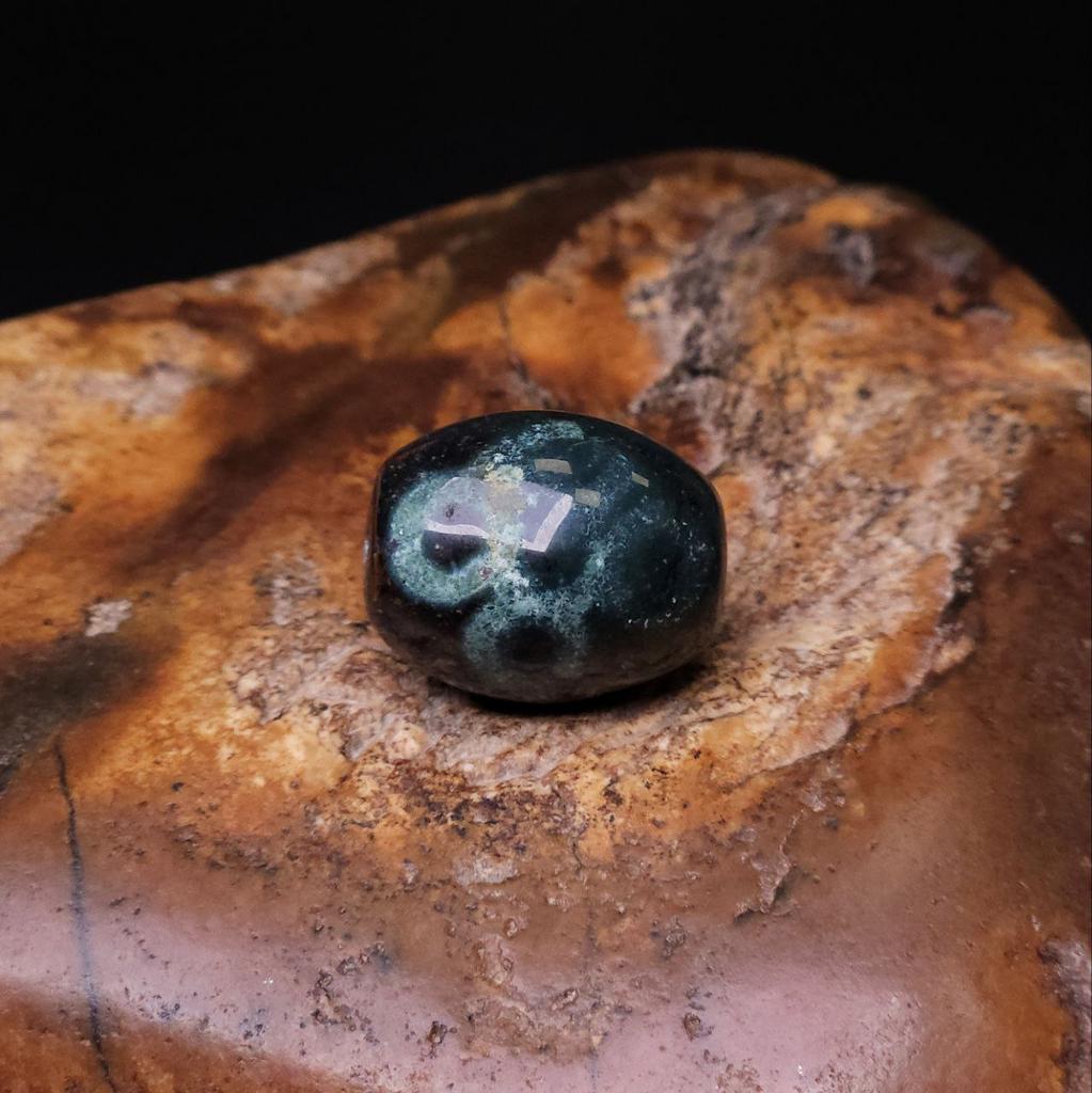 Бусина Дзи Гаруда и молния N°38