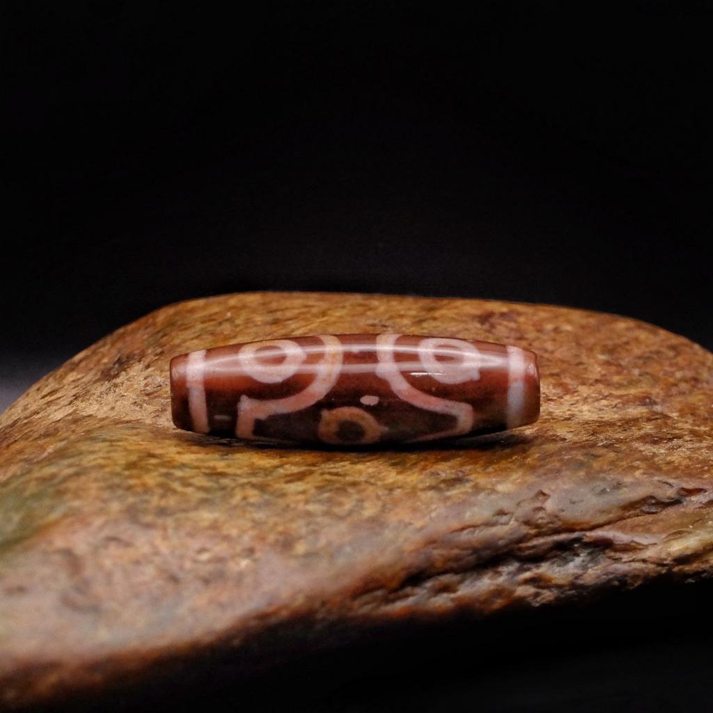 Бусина Дзи 6 глаз N°81