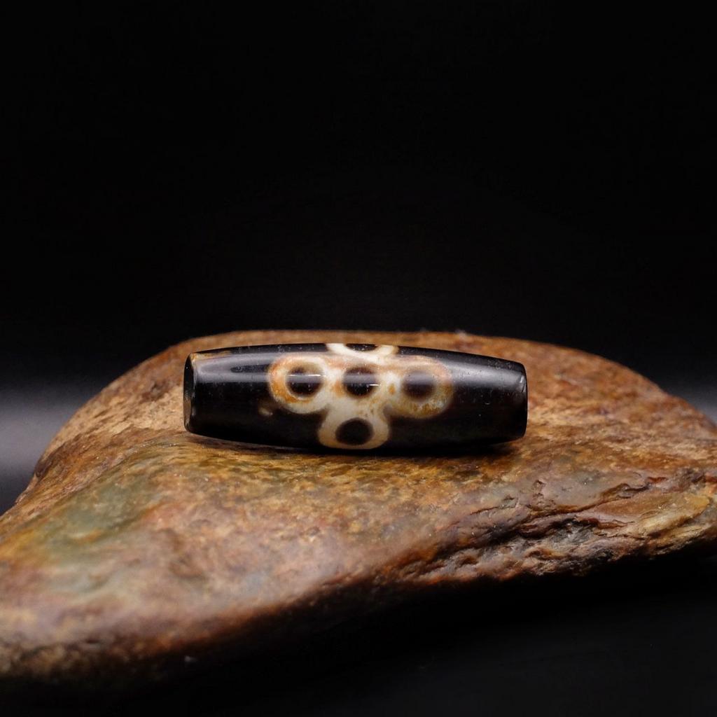 Бусина дзи Гаруда №41