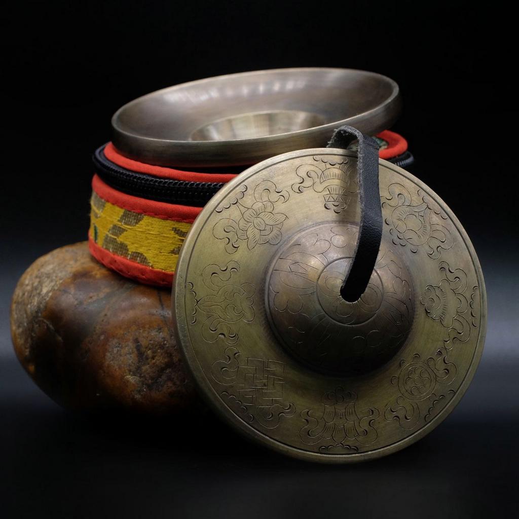 Караталы из колокольный бронзы с карвингом