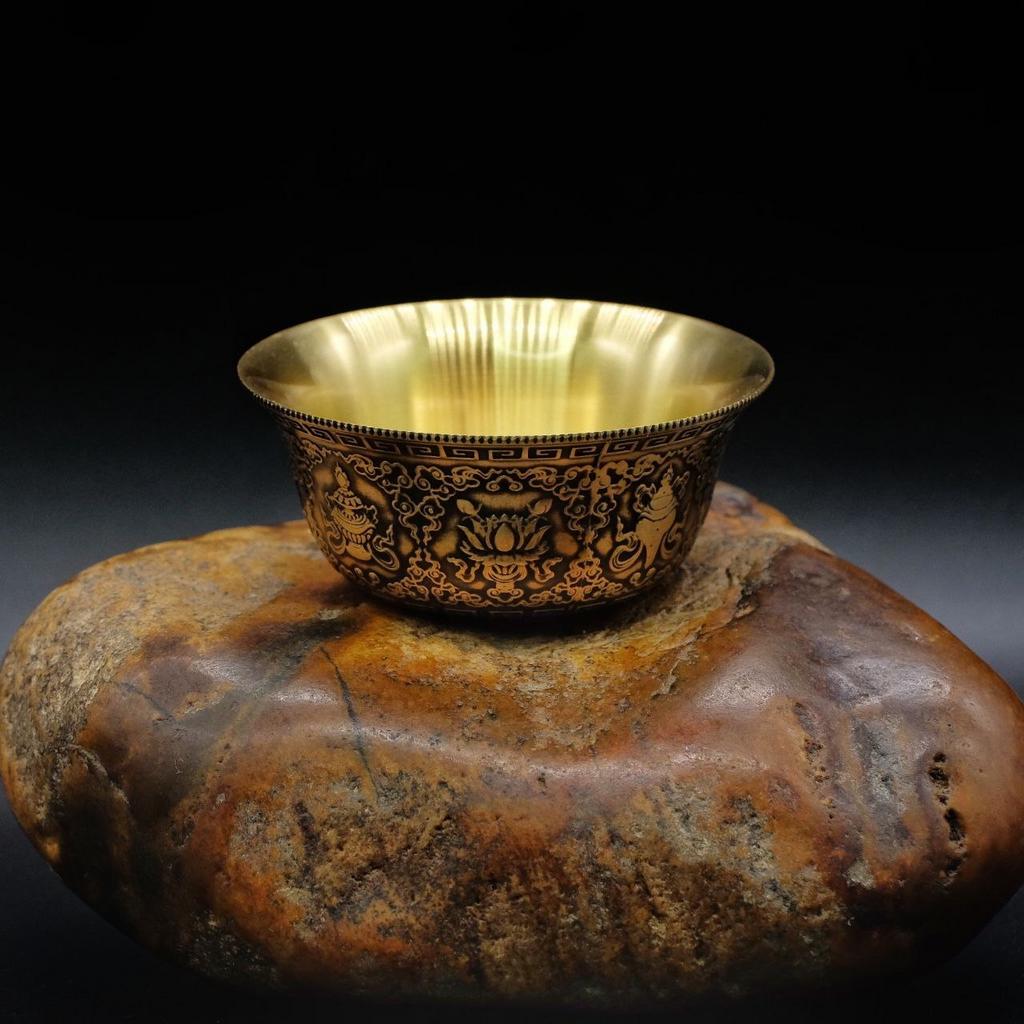 Пиала с изображением 8 символов благополучия малая