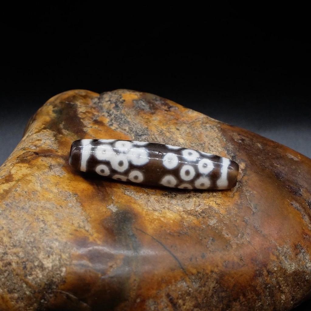 Бусина Дзи 26 глаз