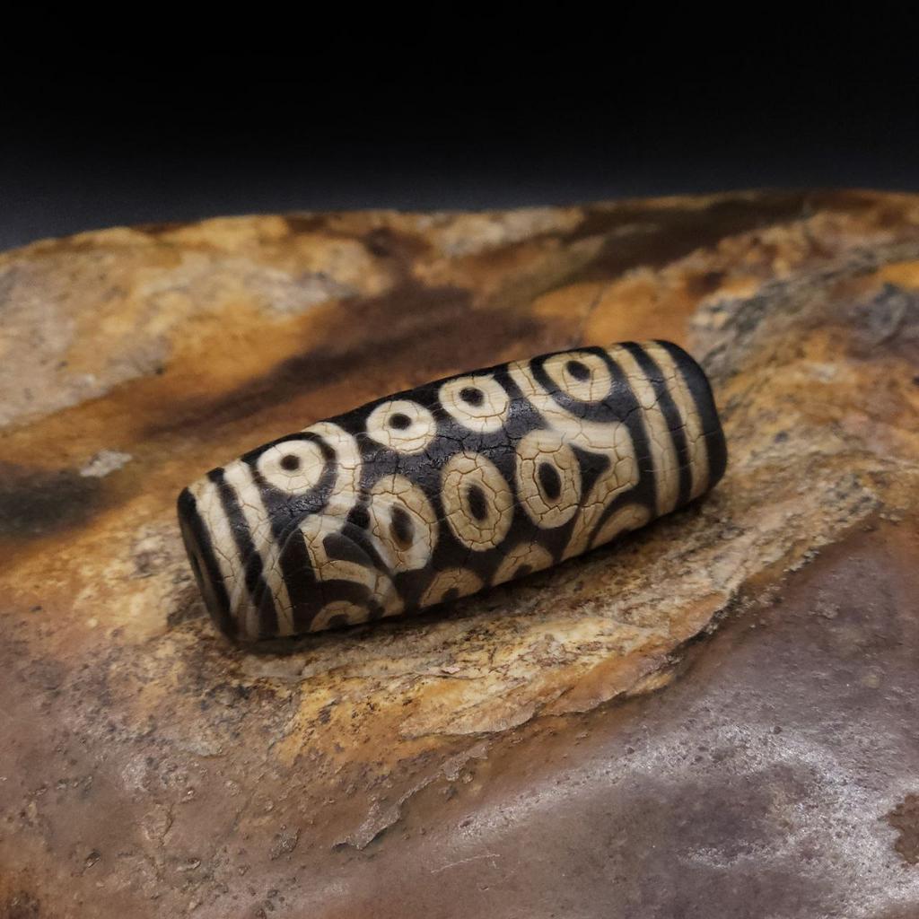 Бусина дзи 21 глаз №4