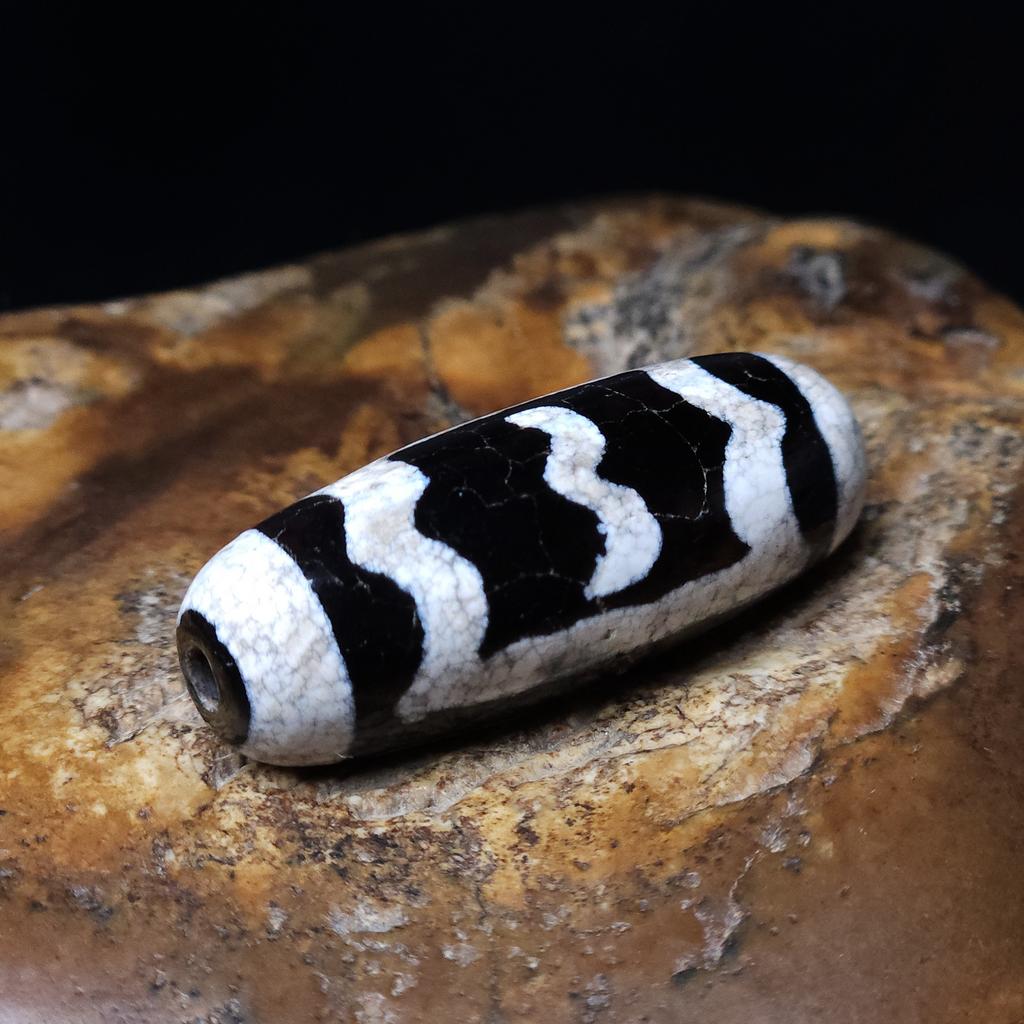 Бусина дзи Гаруда №43