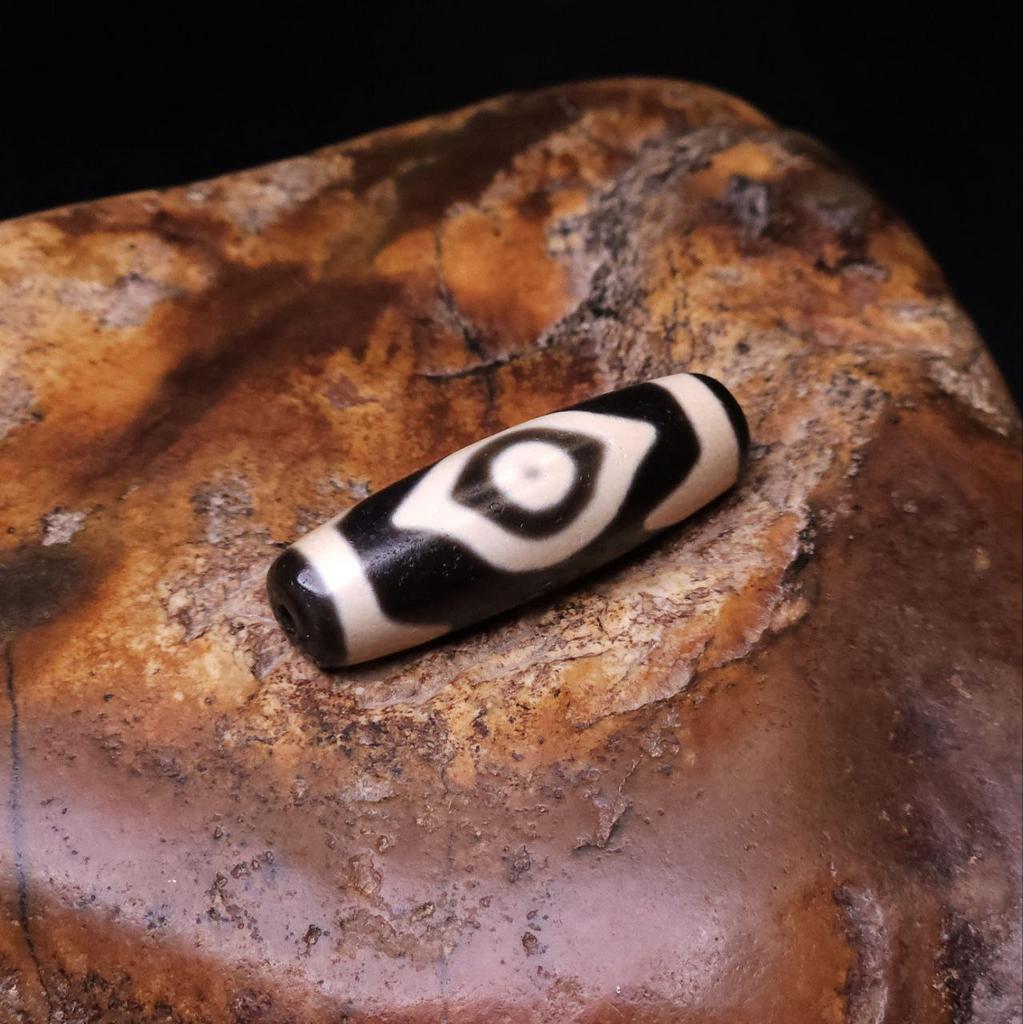 Бусина Дзи 2 глаза N°121 (глаза дракона)