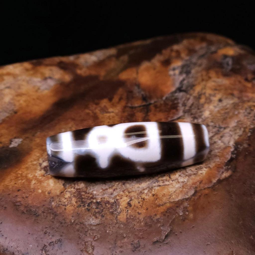 Бусина Дзи Кубера N°14