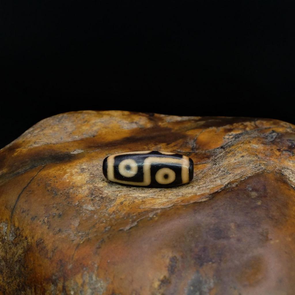 Бусина Дзи 6 глаз N°86