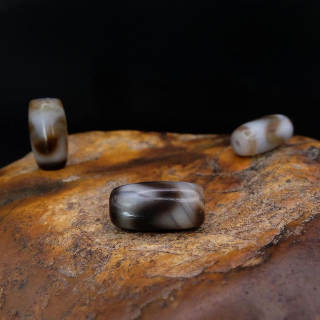 Бусина Дзи Зубы Тигра N°75