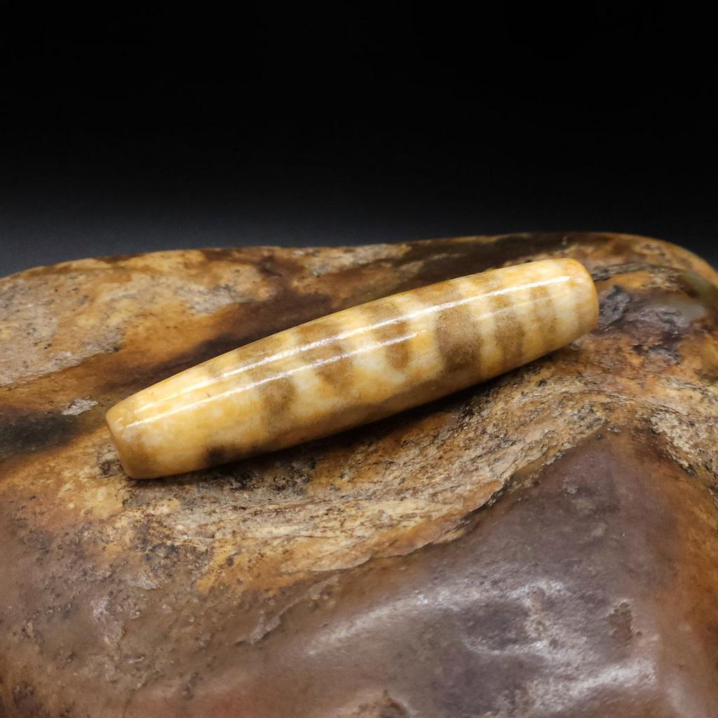 Бусина дзи Гаруда №48