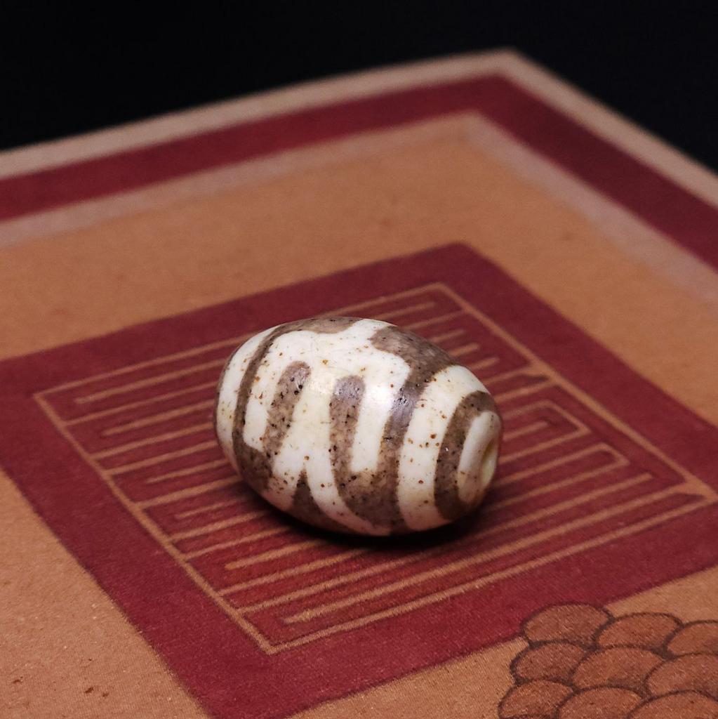 Бусина Дзи Большой Человек N°27