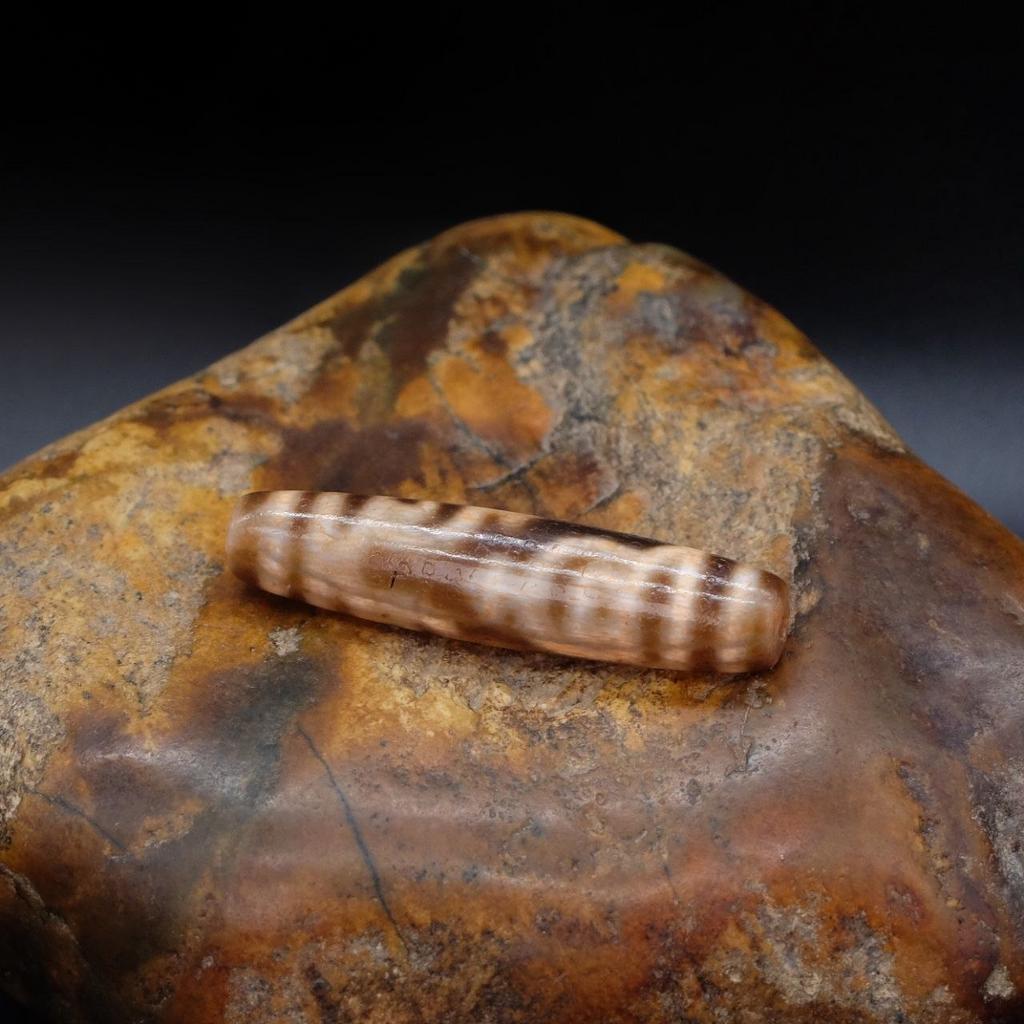 Бусина Дзи Сосуд Долголетия N°16