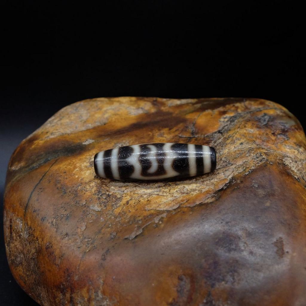 Бусина дзи Гаруда №50 original