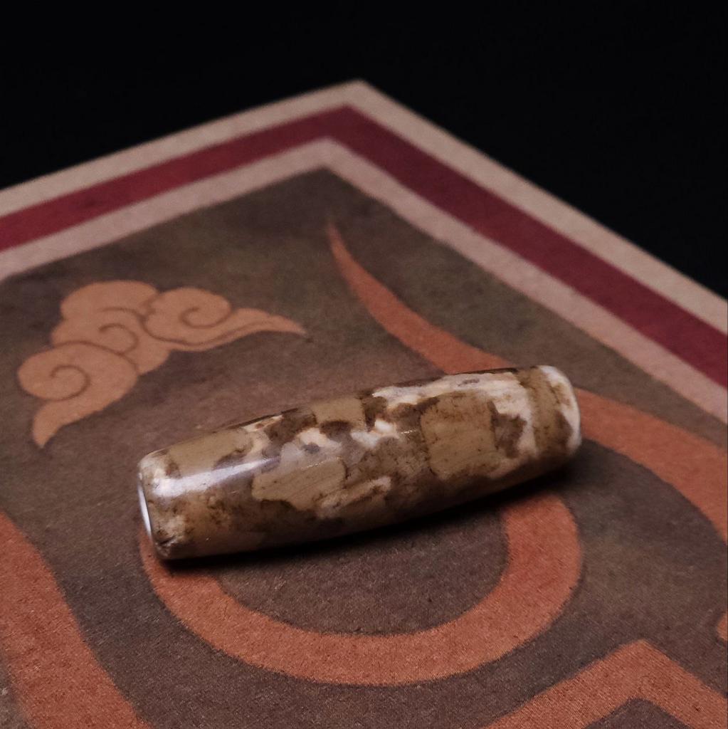 Бусина Дзи Кубера N°18