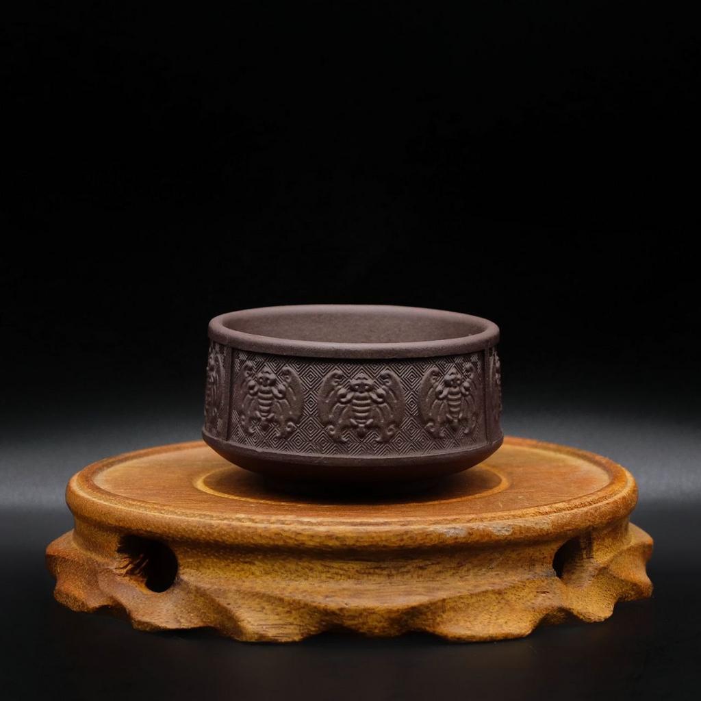 Пиала с летучими мышами