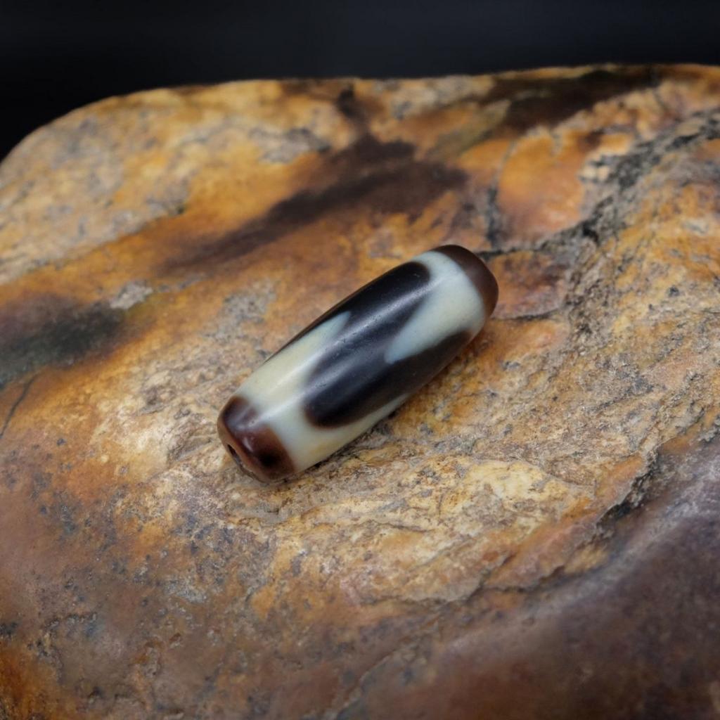 Бусина Дзи Зубы Тигра N°86 original