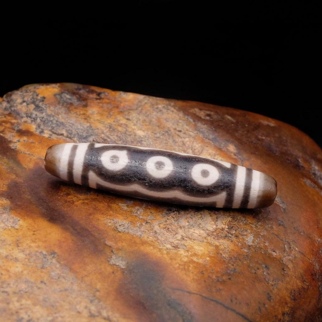 Бусина дзи 5 глаз №37