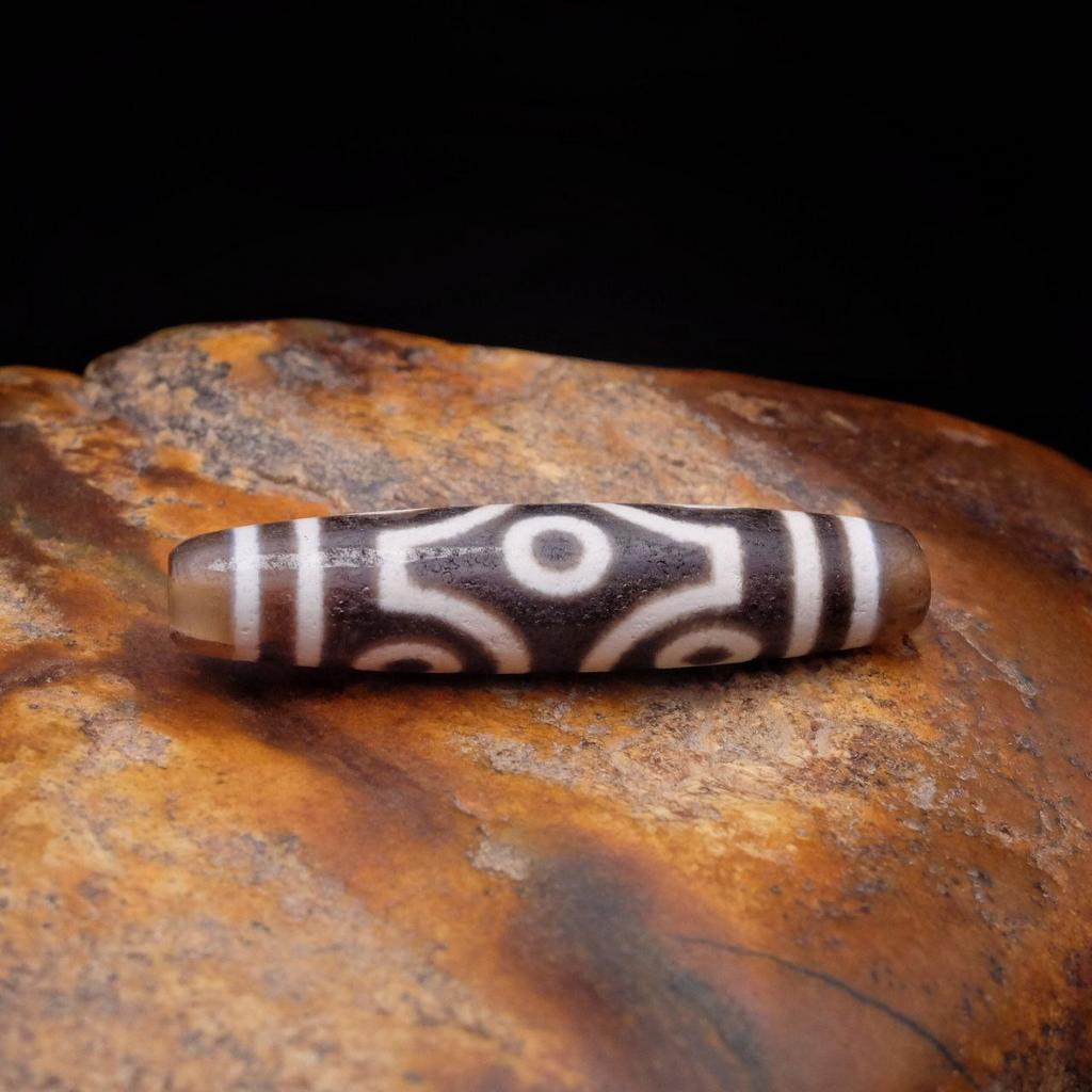 Бусина Дзи 6 глаз N°89