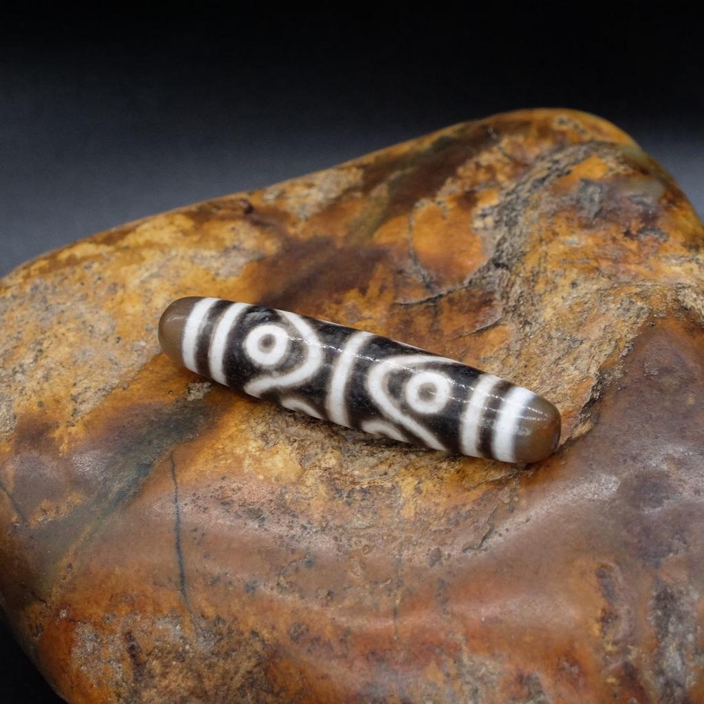 Бусина Дзи 8 глаз N°35