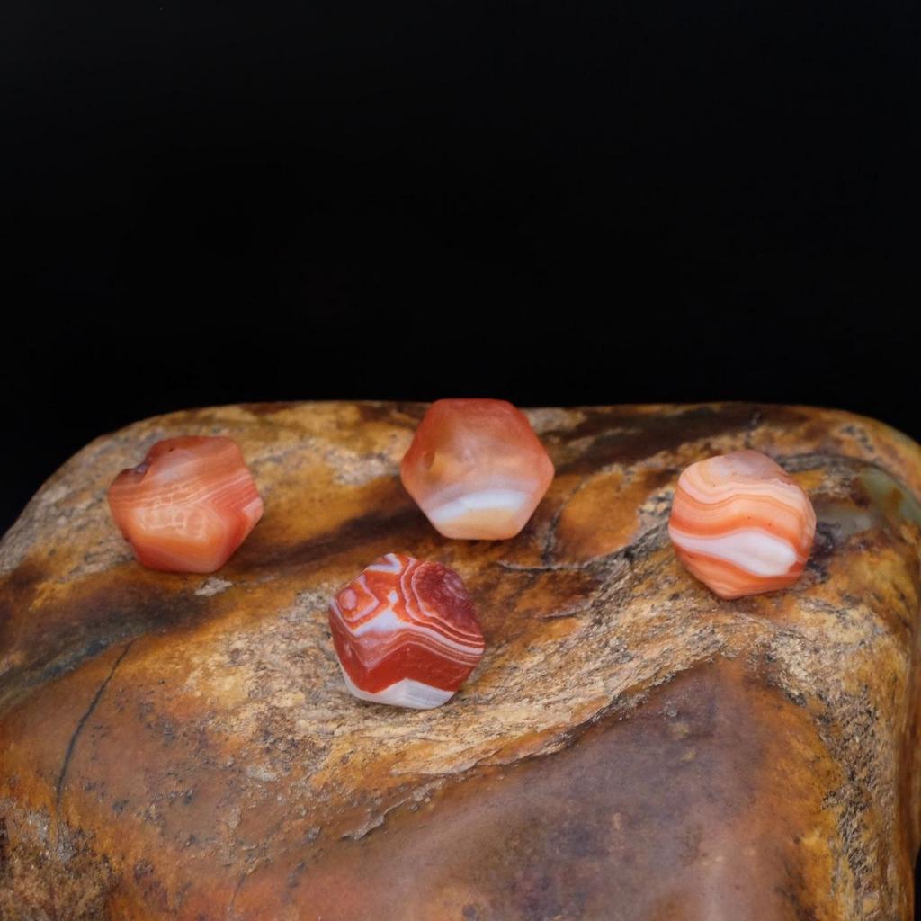 Бусина "Старый агат" граненая N°3