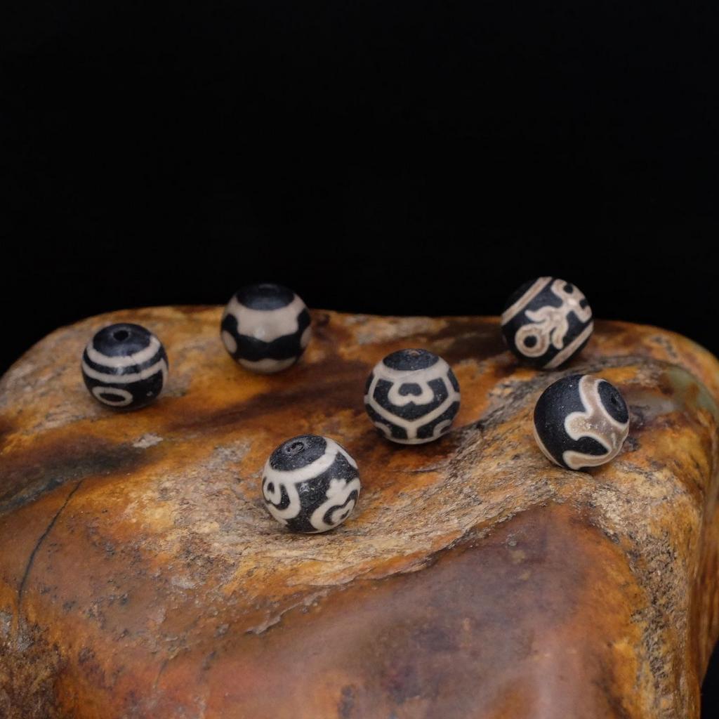 Набор бусин Дзи 14 мм, 100 штук