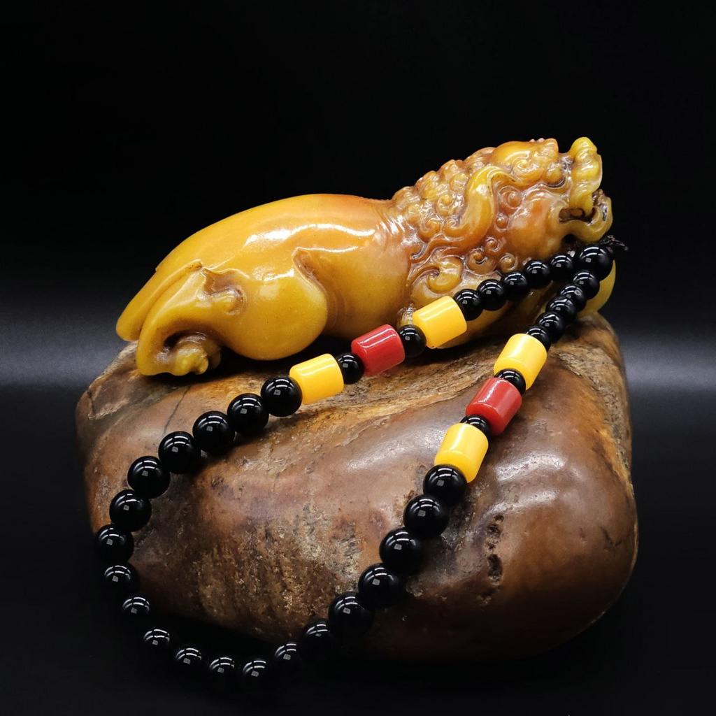 Фигурка для ношения в руке Лев