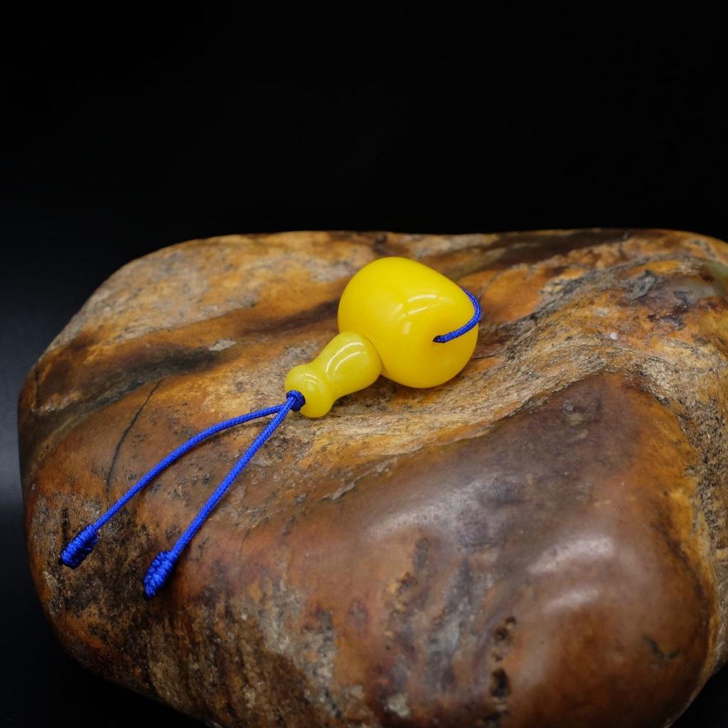 Гуру-бусина жёлтая N°4