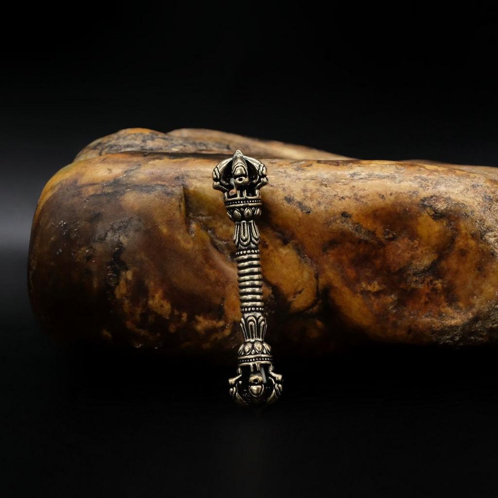 Подвеска Ваджра