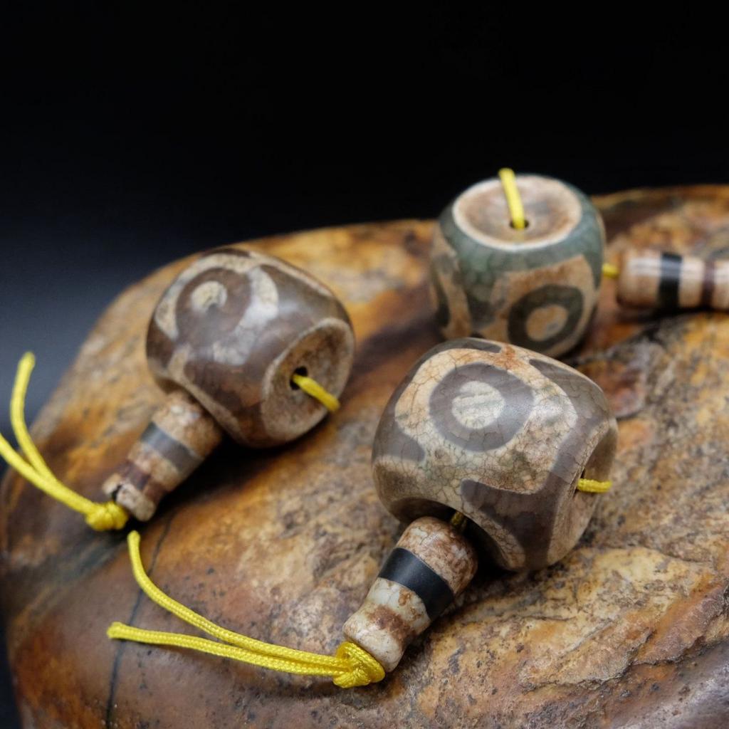 Гуру-бусина Дзи N°8