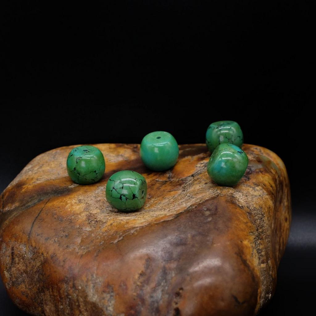 Бусина стабилизированная бирюза большая