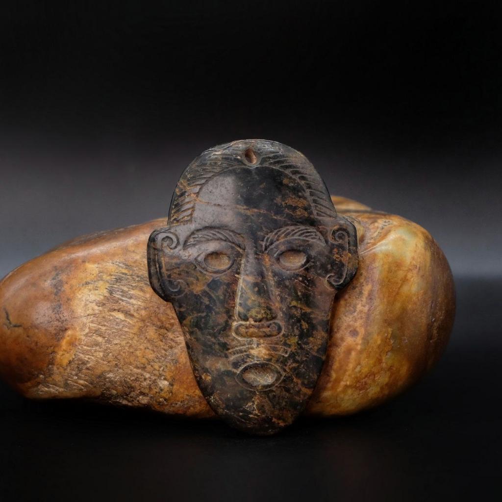 Каменная маска, Хушаньская культура