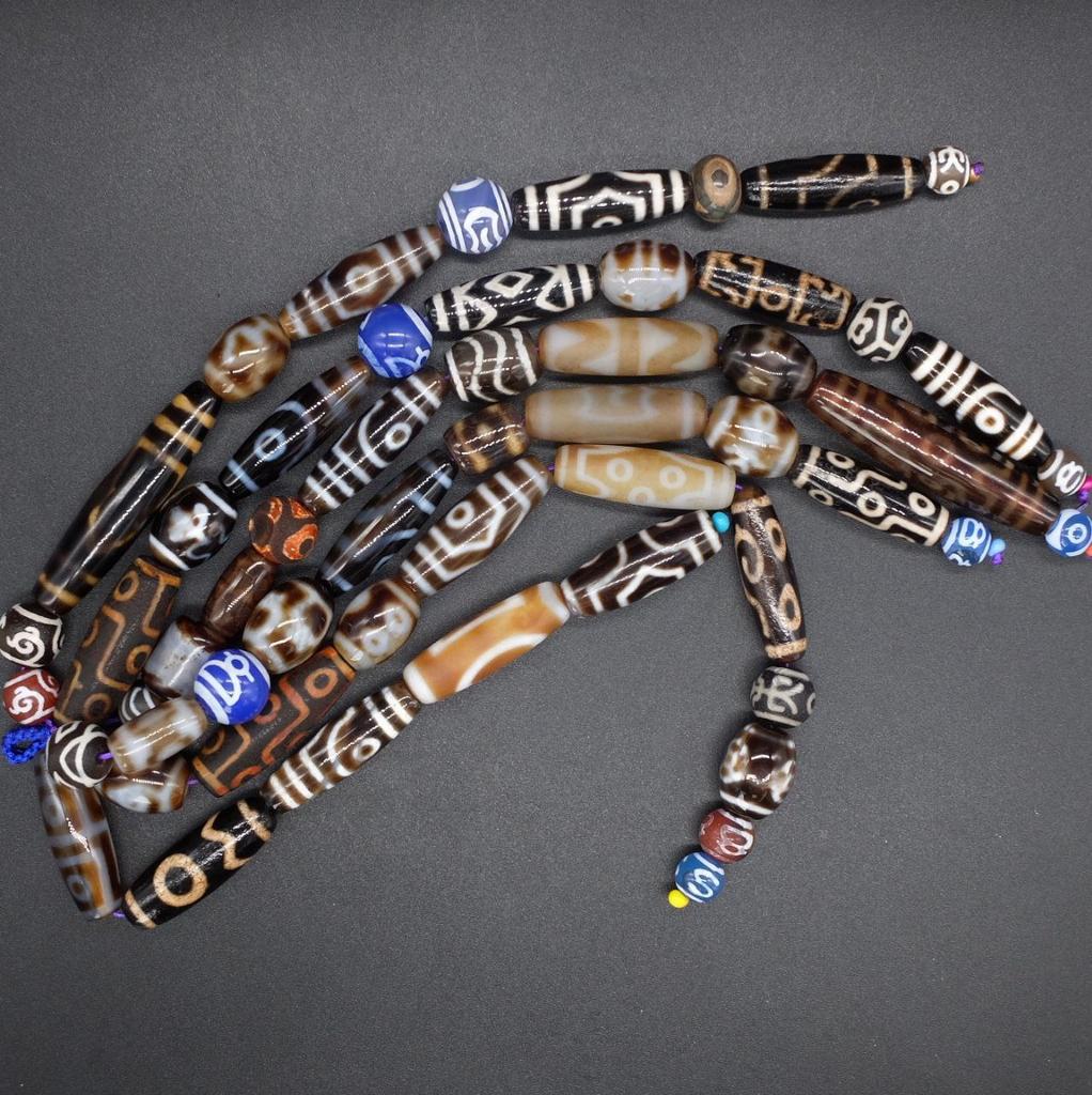 Набор бусин Дзи (55 штук)