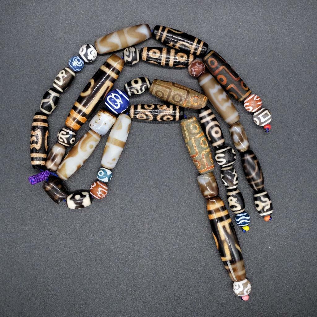 Набор бусин Дзи (40 штук)