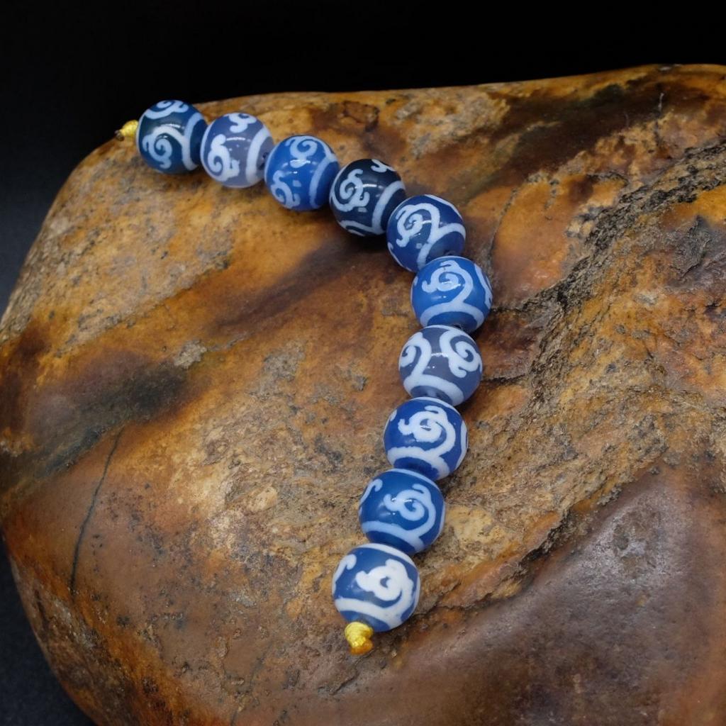 Набор бусин Дзи Зеленая Тара (синие) 10 мм