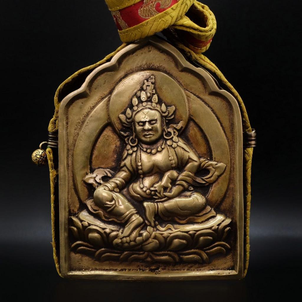 Дарохранительница Гау с изображением Куберы