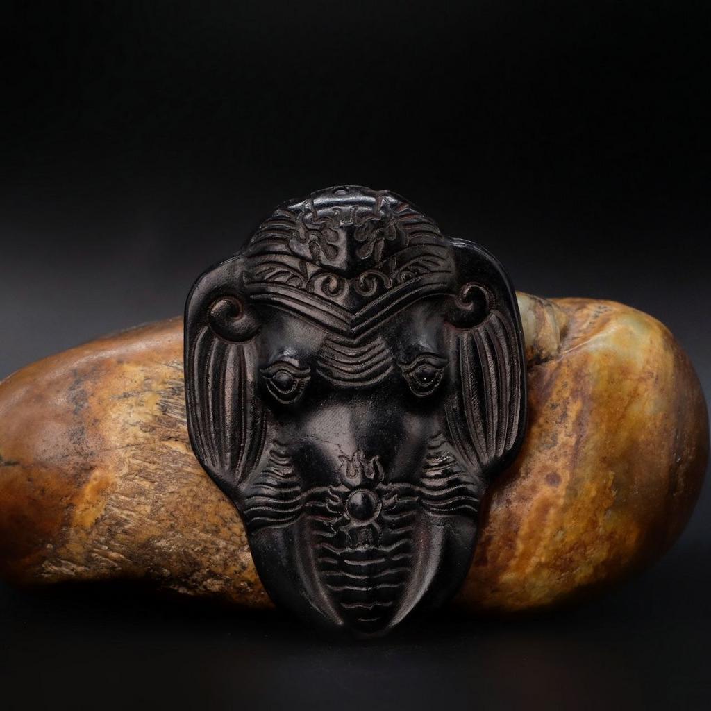 Каменная маска слон