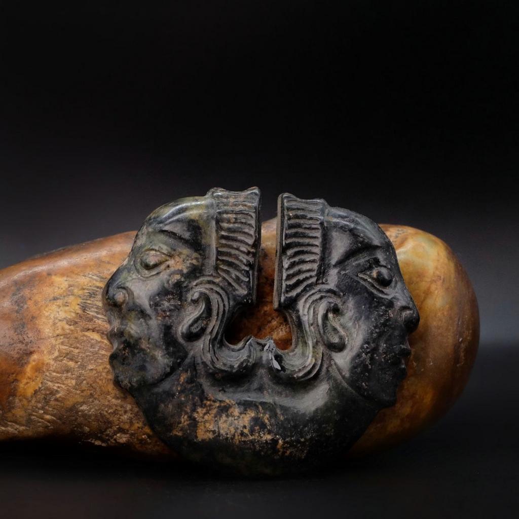 Двуликий дух, Хушаньская культура