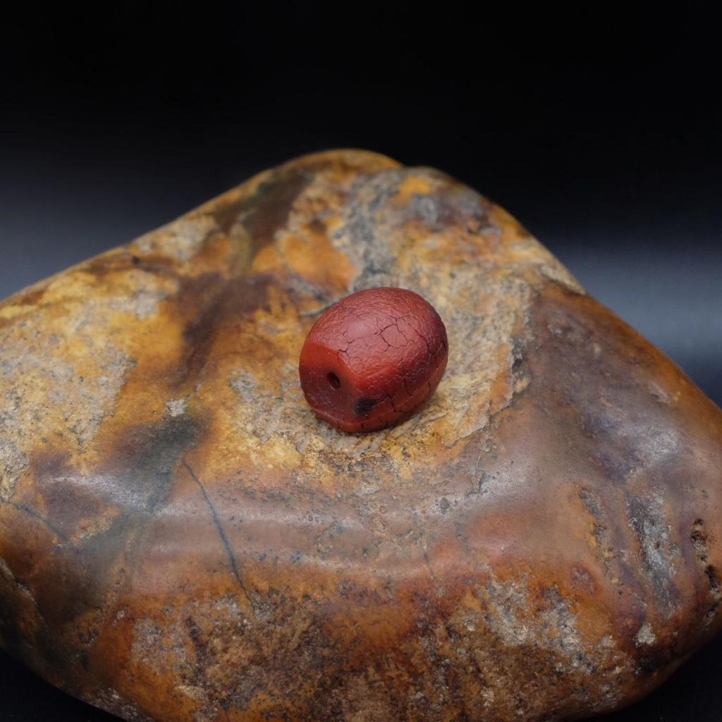 Гуру-бусина из старого агата N°3