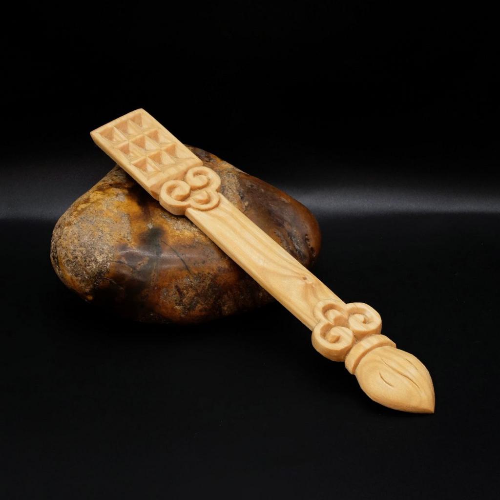 Ложка девятиглазка для подношений Тос-карак N°2